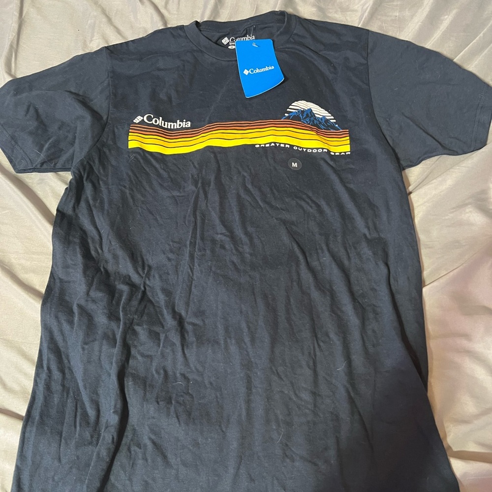 Columbia T-shirt